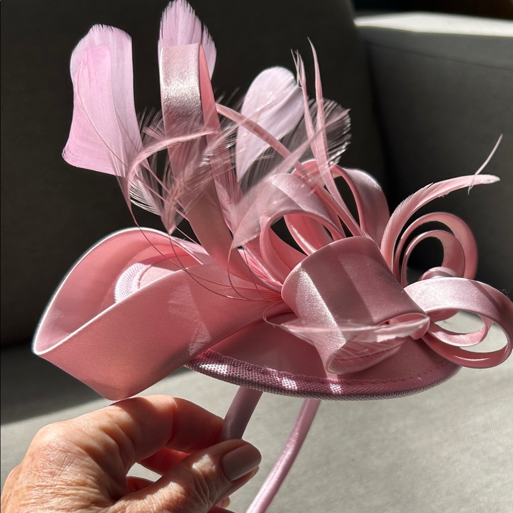 Delicate Pink Ribbon & Feather Fascinator Headband - Picture 4 of 4